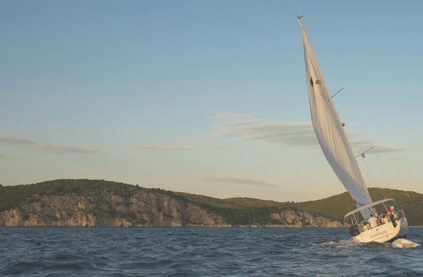 Sailboat Construction Materials - Pros, Cons, and Which One to Choose